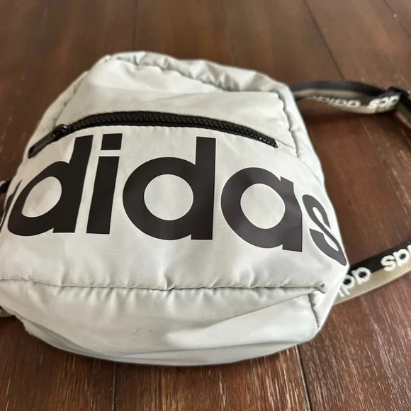 Adidas small backpack - Picture 11 of 12